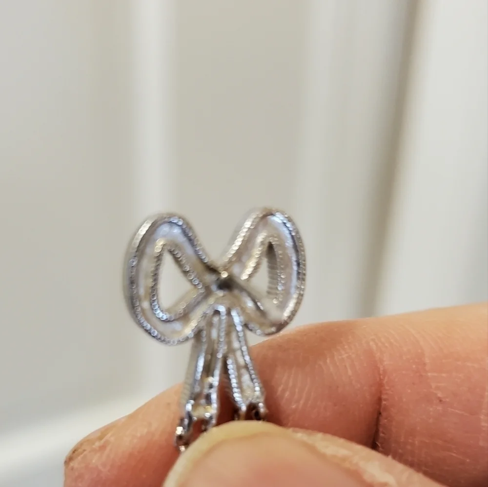 NWT Coach Pave Bow Swarovski Crystal Fringe Bow Earrings - Picture 9 of 9
